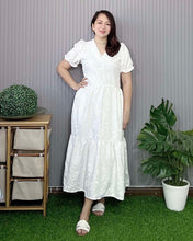 Load image into Gallery viewer, Ariana Maxi Eyelet Embroider White Dress 0049