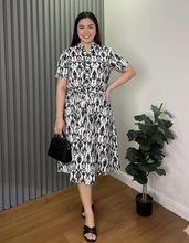 Load image into Gallery viewer, Sale! Katie Printed Dress 0060