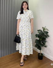 Load image into Gallery viewer, Sale! Mavie Maxi Printed Dress 0016