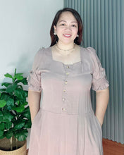Load image into Gallery viewer, *Emilia Plain Dress 0004