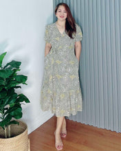 Load image into Gallery viewer, Say Overlap Dress 0001