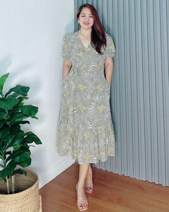 Say Overlap Dress 0001
