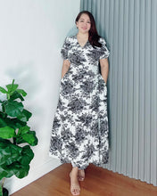 Load image into Gallery viewer, *Ariana Printed Maxi Dress 0134