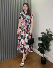 Load image into Gallery viewer, Sale! Carmie Maxi Printed Dress 0119
