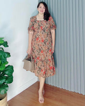 Load image into Gallery viewer, *Emilia Printed Dress 0001