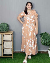Load image into Gallery viewer, Martha Maxi Printed Dress 0016