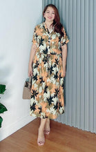 Load image into Gallery viewer, *Donna Printed Drawstring Dress 0382