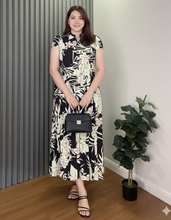 Load image into Gallery viewer, Sale! Bela Maxi Printed Dress 0104