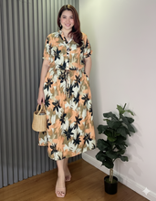Load image into Gallery viewer, Sale! Donna Printed Drawstring Dress 0382