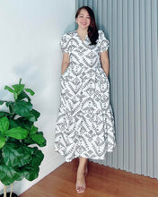 Load image into Gallery viewer, *Ariana Cotton Eyelet Dress 0142
