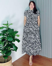 Load image into Gallery viewer, *Bela Maxi Printed Dress 0152